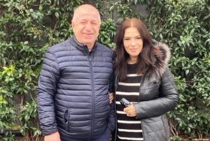 Şarkıcı Yeşim Salkım, Zafer Partisi'ne kat