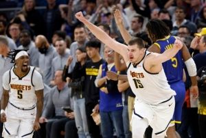 Nikola Jokic Son Saniyede!