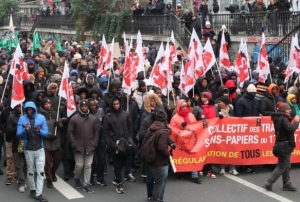 Fransada 43 kentte g yasası protesto edildi