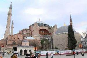 Ayasofya Turiste 25 Euro!