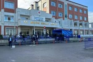 15 yaşındaki lise ğrencisiyle ilişkiye hapis!