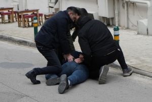 Kılıktan Kılığa Byle Giriyorlar!