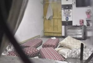 Kiracı Evi İlaladı, Ev Sahibi ld!