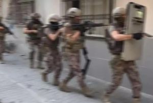 DAEŞ'e Operasyon 147 Şpheli Yakalandı