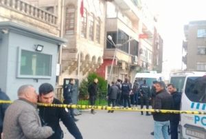 Boşanma aşamasındaki eşini ldrd