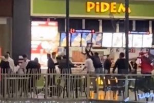 Boks ringi değil AVM