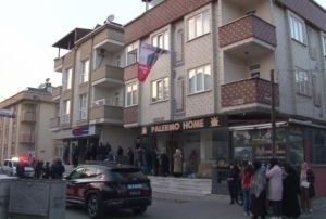 Şpheli lm: Bir kadın evde l bulundu