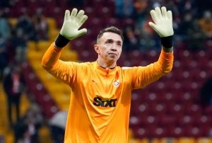 Muslera 5. Kez 'Dalya' Diyecek