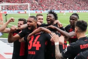 Bayer Leverkusen tarihinde ilk kez şampiyon