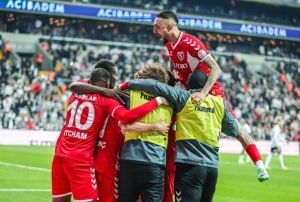 Samsunspor Neredeyse Herkesten Puan Aldı!