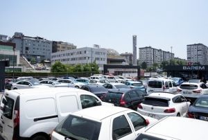 Ara Piyasası Eski Bayramlarını Arıyor