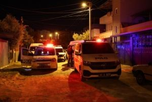 Evin şizofren oğlu ailesini katletti: 2 l, 1 yaralı