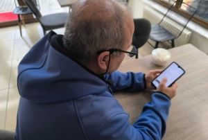 Aynı kişiye 3 kez 34 bin TL kaptırdı