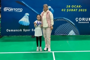 Minik Zeynep Trkiye 2'ncisi oldu