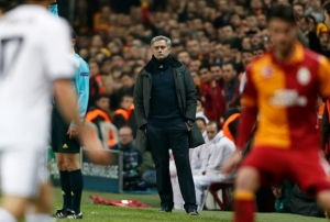 Jose Mourinho, 3. derbisinde ilk peinde