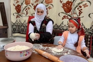 Gelenekler Yeni Nesillere Aktarlyor