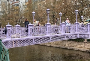 Kprde fotoraf ektirmeden gitmiyorlar