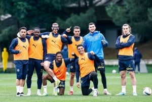 Fenerbahe, Sivasspor'a Bileniyor!