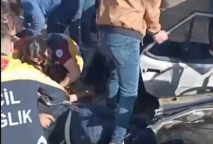 Kars'ta trafik kazas: 1 l 5 yaral
