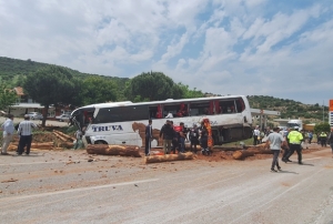 anakkale'de otobs kazas: 6 l