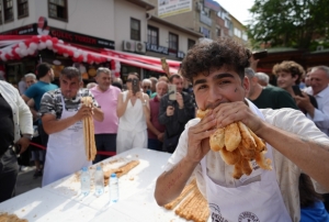 En uzun brei yiyebilmek iin gnlerce a kaldlar...