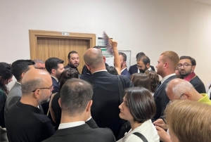 CHP Kurultay davas 8 Eyll'e ertelendi