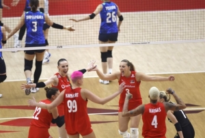 A Milli Voleybol Takm, Dnya ampiyonas'nda ilk kez finalde