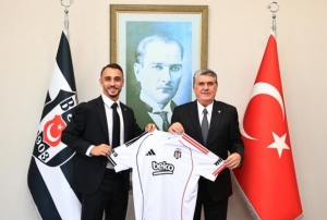 Beikta, Gkhan Sazda'n transfer etti