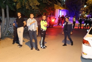 nce komusunu, annesini ve kardeini ardndan kendini vuran gen haya