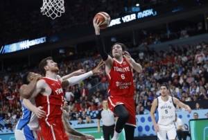 A Milli Erkek Basketbol Takm finalde