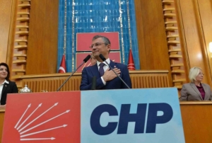 zgr zel, yeniden CHP Genel Bakan