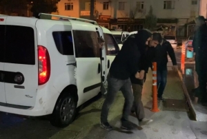 Babasını öldürüp kaçtı, polisin operasyonuyla yakalandı