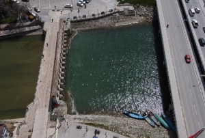 Ak Adas'nn etrafnda da su kalmad