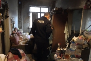 Yalnz adamn evinde korkun manzara