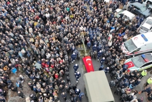 Kayserili binler, şehidini uğurladı