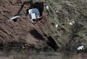 200 mezar naklediliyor!