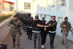 Bayaralar etesinin firarileri!