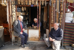 2 metrekarelik dükkanda 48 yıl