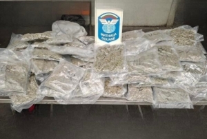 22 kilo esrar s�n�rda yakaland�