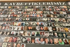 Bir mahallenin hafızası bu duvarda