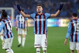 Ernest Mu�i Be�ikta��� bekliyor