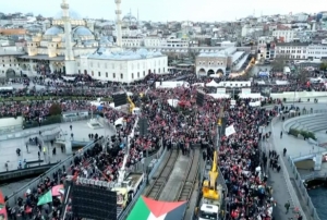 �stanbul'da b�y�k Gazze y�r�y���