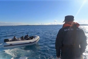 43 d�zensiz g��men yakaland�