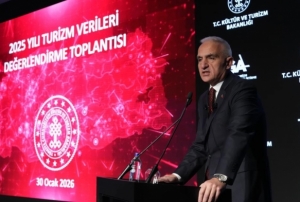 Bakan Ersoy: ��2025 turizm geliri 65,2 milyar dolar��