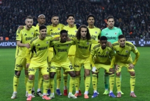 Fenerbah�e�den 20 y�l sonra ilk: 20 ma�t�r nama�lup