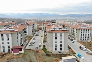 Kahramanmara�'ta 52 bin kal�c� konut teslim edildi