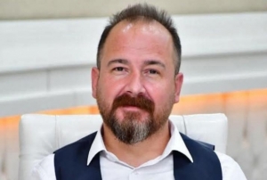 Alkol masas�nda arkada��n� b��aklayarak �ld�rd�