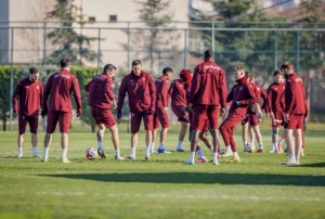 Trabzonspor, Fenerbah�e ma�� haz�rl�klar�n� s�rd�rd�