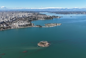 Sevgi Adas� yolu kayboldu