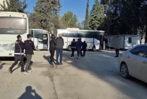 Milyonlarca TL’lik döviz ve silah el